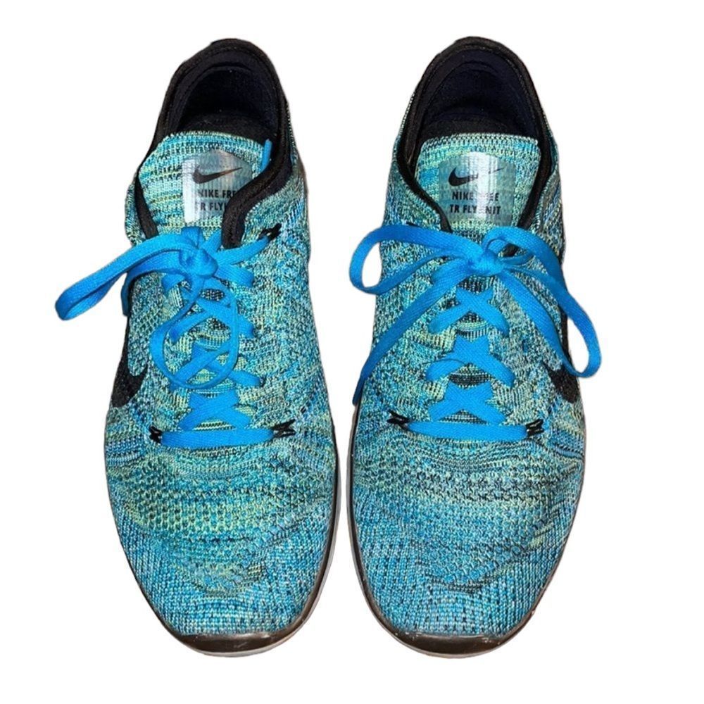 •NIKE• FREE TR FLYKNIT SIZE 7 EUC